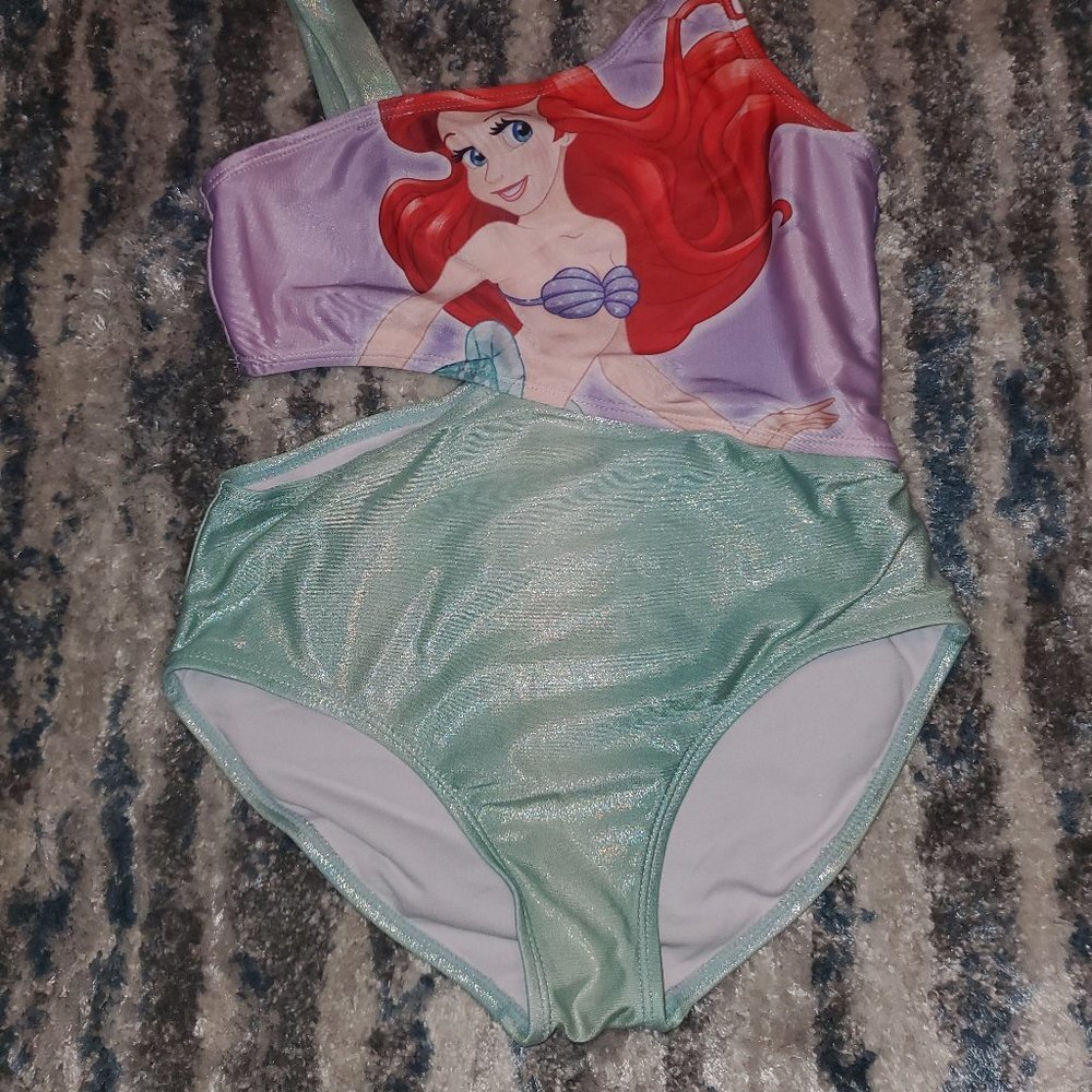 Little Mermaid Girls Ariel Cut Out One Piece Swimsuit || 10/12 - Picture 4 of 8